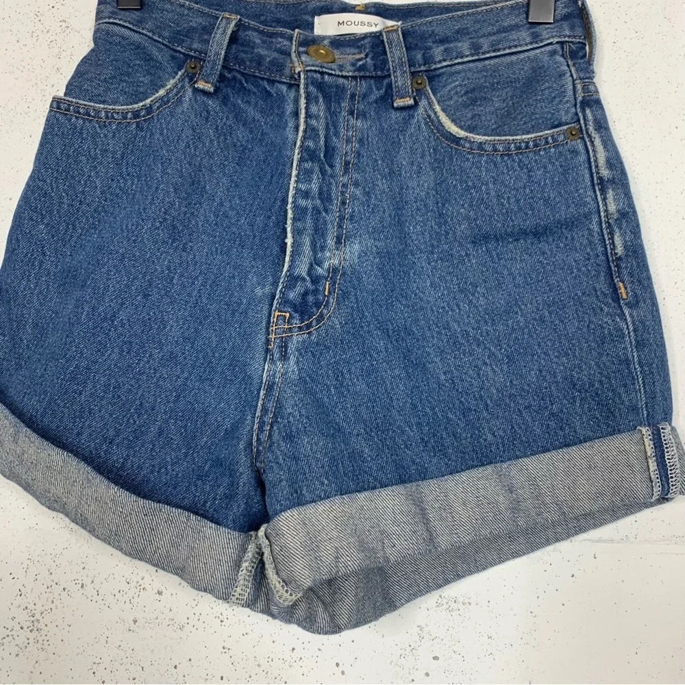 Moussy Rolled Cuff Denim Jean Shorts Size Small - Picture 3 of 8